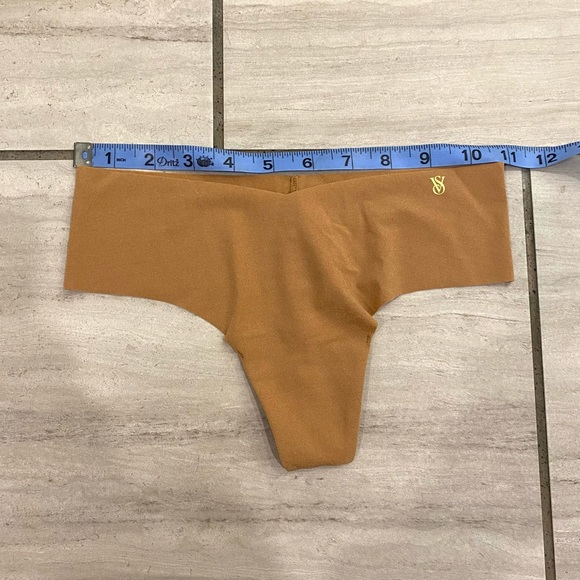 Victoria’s Secret No-Show Thong Panties - Picture 6 of 10
